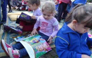 Eu vou contar uma história, agora preste atenção (...)