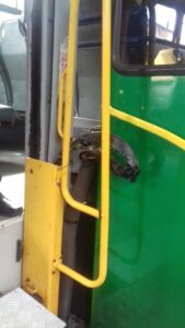 Atitude Agora, voluntários e COMDE fiscalizam terminal urbano