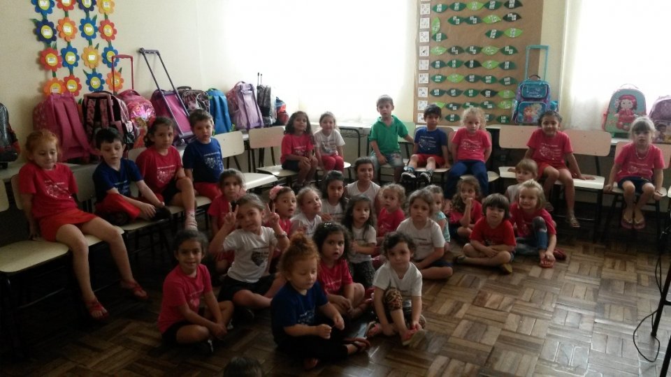 A Turminha da Reciclagem ensina divertindo