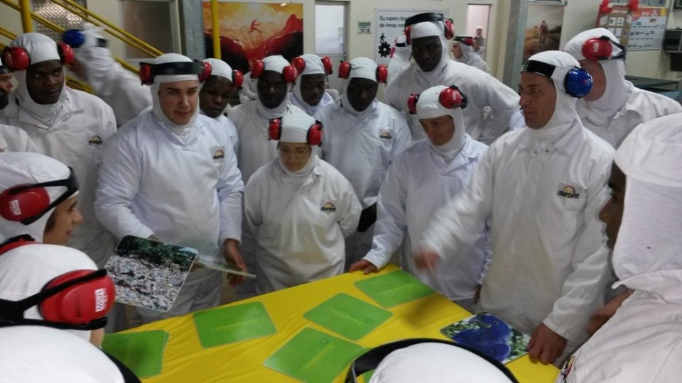 Empregados recebem momentos de descontração e conhecimento com A Turminha da Reciclagem