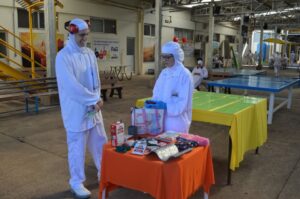 Empregados recebem momentos de descontração e conhecimento com A Turminha da Reciclagem