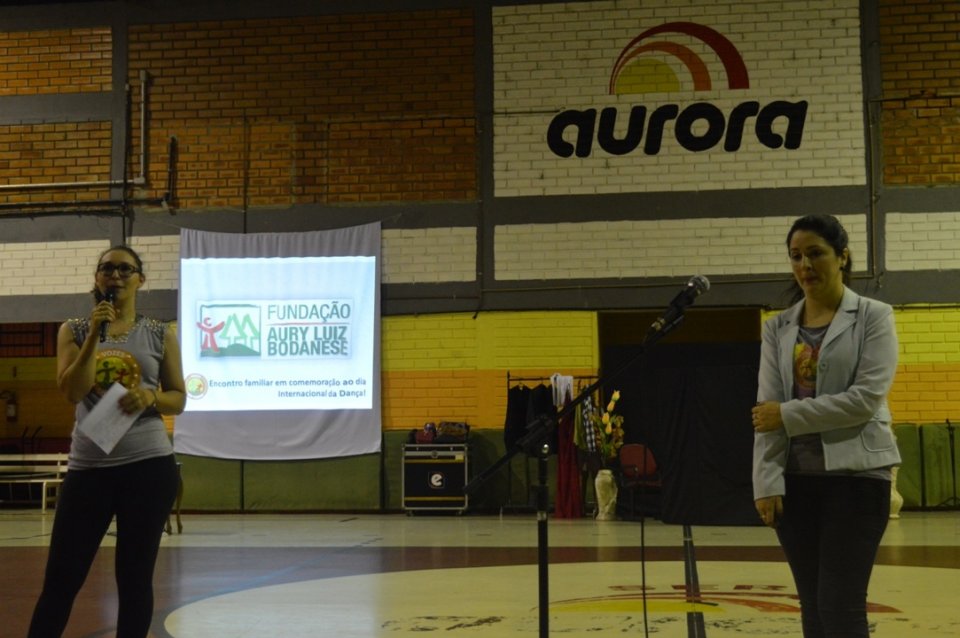 Encontro com familiares e alunos do programa Vozes do Corpo em Comemoração ao Dia da Dança