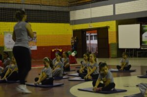 Encontro com familiares e alunos do programa Vozes do Corpo em Comemoração ao Dia da Dança