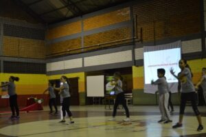 Encontro com familiares e alunos do programa Vozes do Corpo em Comemoração ao Dia da Dança