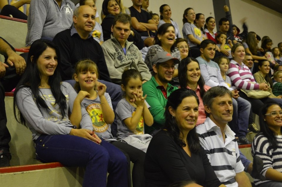 Encontro com familiares e alunos do programa Vozes do Corpo em Comemoração ao Dia da Dança