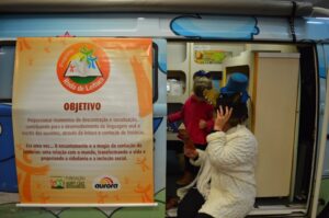 Programas da Falb promovem momentos de descontração em supermercado