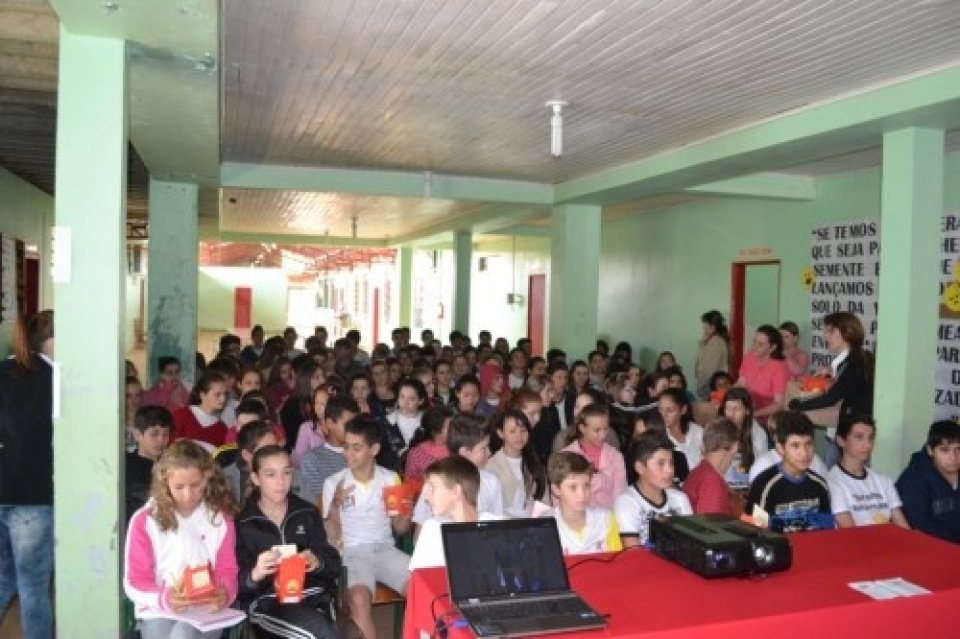 PROGRAMA VIVENDO SAÚDE REALIZA OFICINAS DE FORMAÇÃO DE MULTIPLICADORES