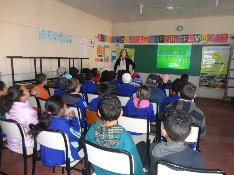 A Turminha da Reciclagem inicia atividades de maio no RS