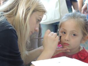 Programas da FALB participam de comemorações do dia da Família na escola