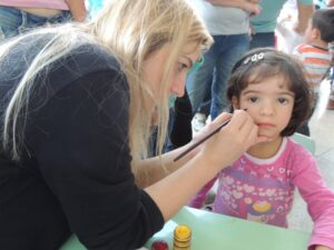 Programas da FALB participam de comemorações do dia da Família na escola