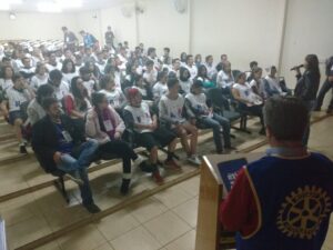Progama Família é Tudo participa de evento Ryla/ Rotary em Chapecó-SC