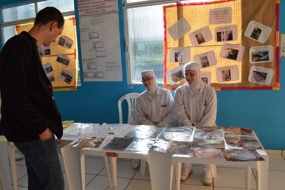 A Turminha da Reciclagem participa da semana da qualidade
