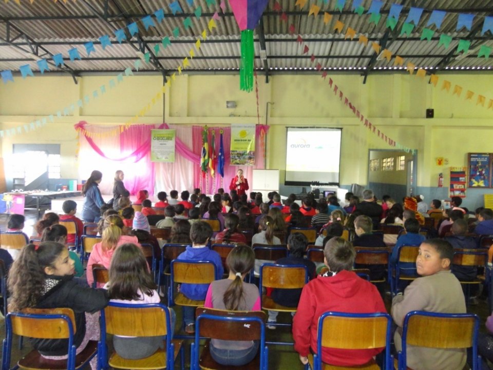 A Turminha da Reciclagem -RS atende alunos da educação infantil e Graduação