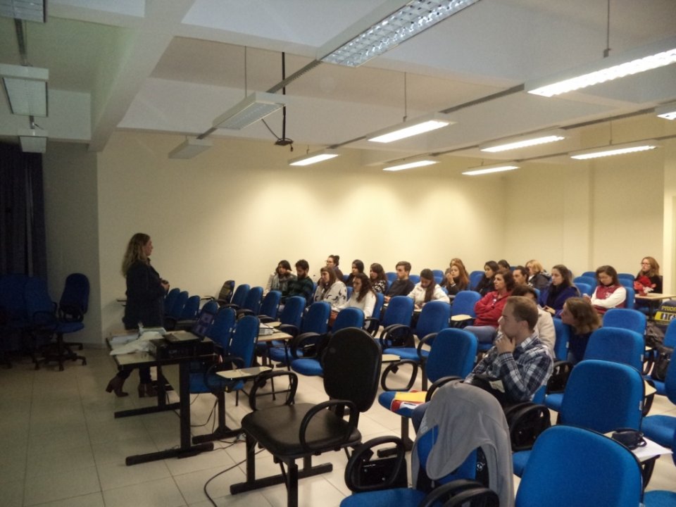 A Turminha da Reciclagem -RS atende alunos da educação infantil e Graduação