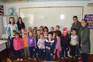 A Turminha da Reciclagem visita várias escolas no final de maio