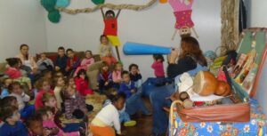 Roda de Leitura visita escolas em maio