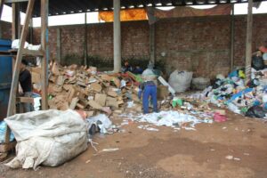 Equipe de Comunicação e da FALB visitam associações de catadores em Chapecó