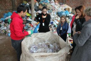 Equipe de Comunicação e da FALB visitam associações de catadores em Chapecó