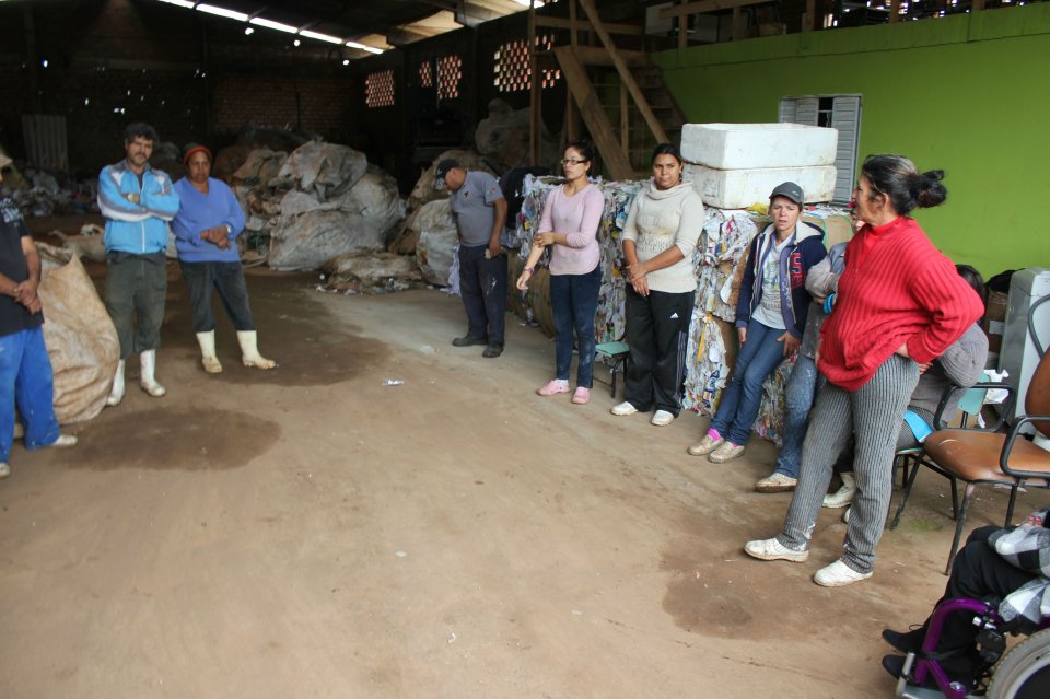 Equipe de Comunicação e da FALB visitam associações de catadores em Chapecó