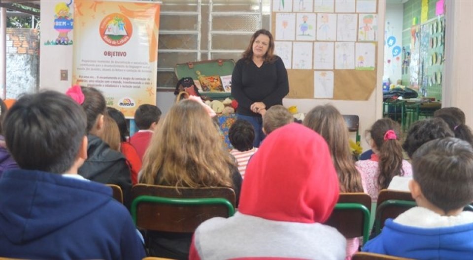 Roda de Leitura inicia as atividade de Junho