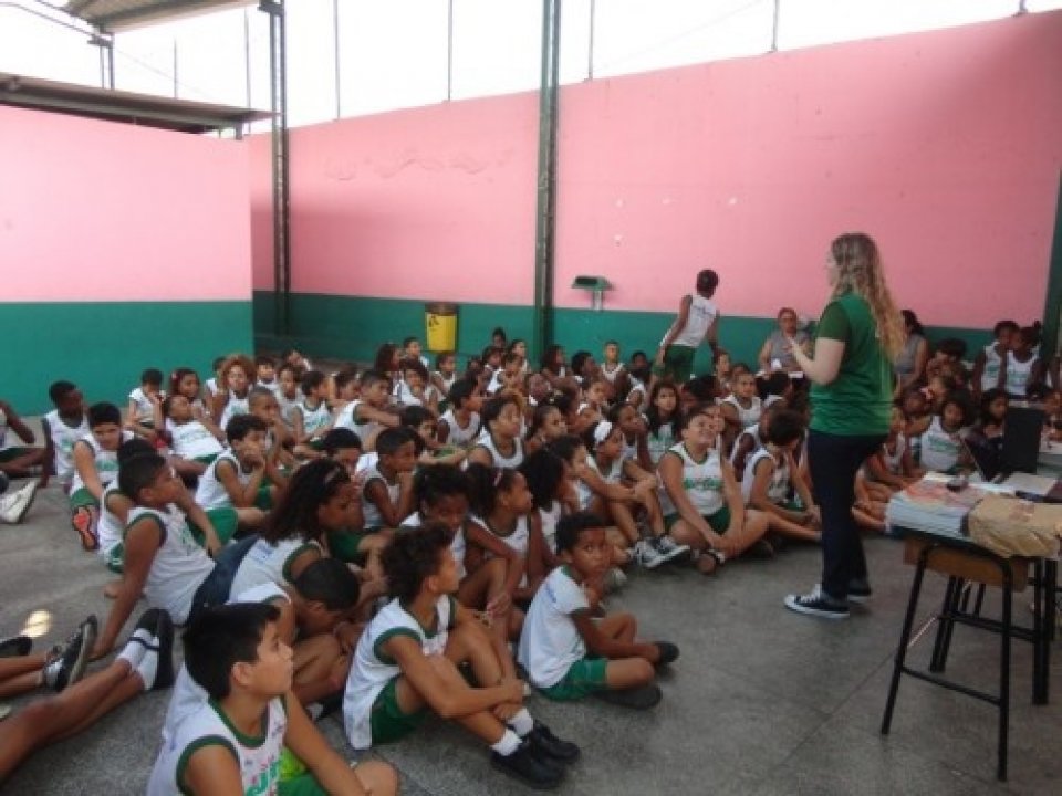 FALB ESTÁ PRESENTE NA SEMANA DA PRIMAVERA NA VILA OLÍMPICA DA MANGUEIRA NO RJ