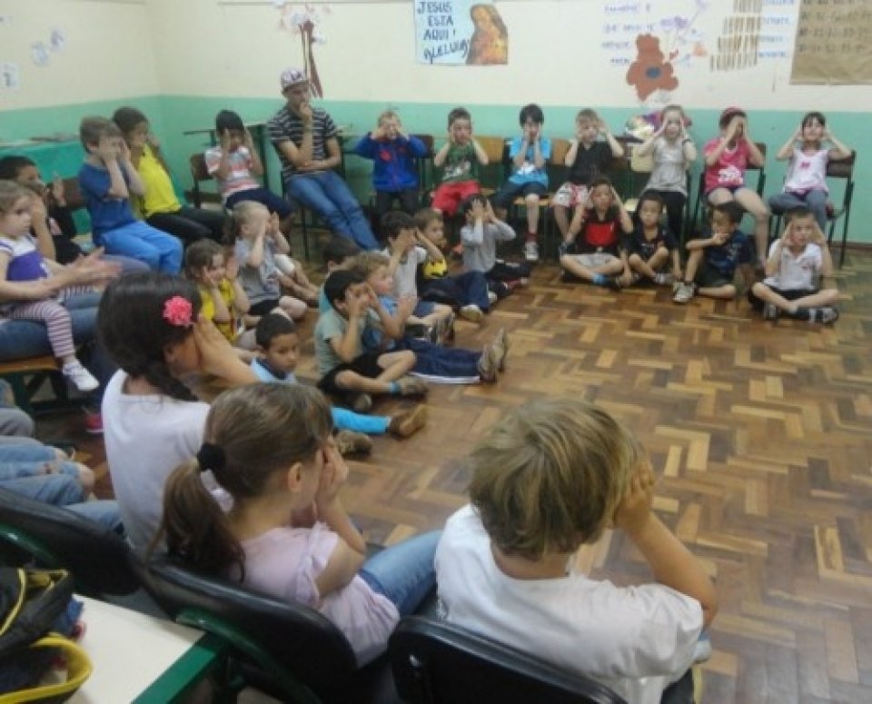 HÁ UM VERDADEIRO TESOURO DE HISTÓRIAS QUE ABRE AS PORTAS DO IMAGINÁRIO...