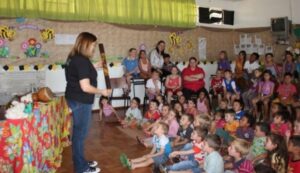 HÁ UM VERDADEIRO TESOURO DE HISTÓRIAS QUE ABRE AS PORTAS DO IMAGINÁRIO...