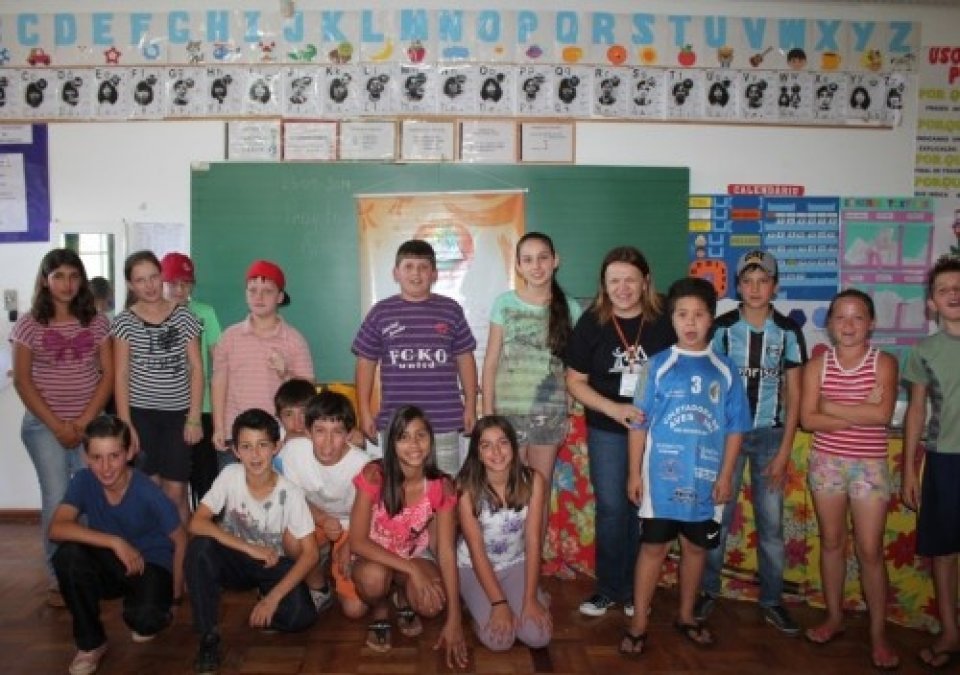 HÁ UM VERDADEIRO TESOURO DE HISTÓRIAS QUE ABRE AS PORTAS DO IMAGINÁRIO...