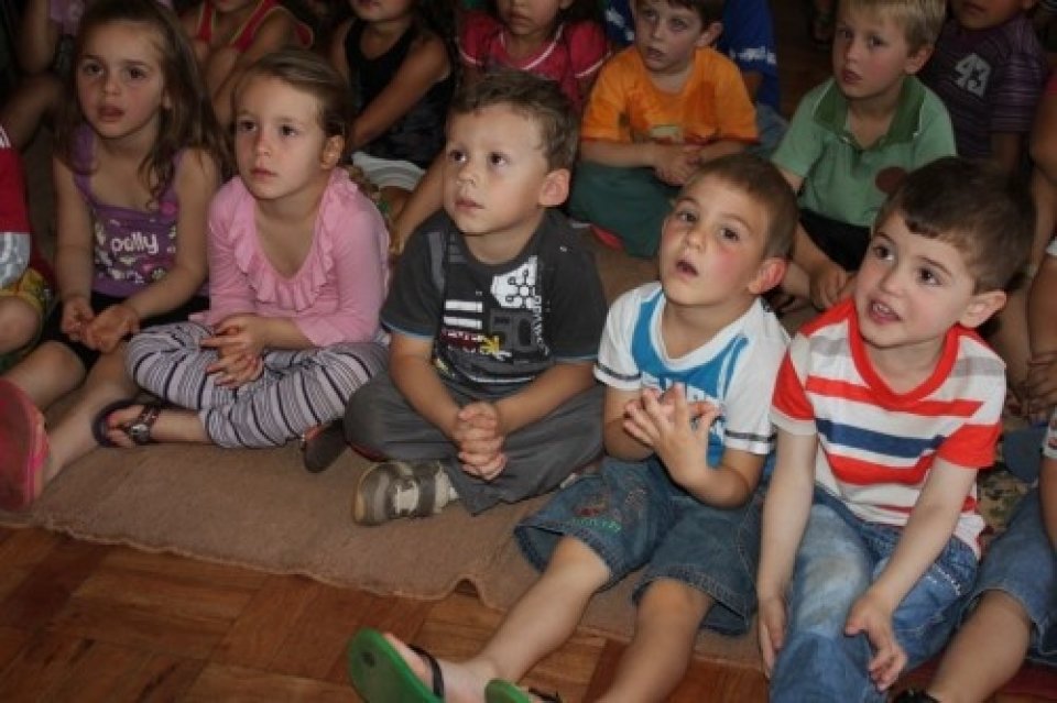 HÁ UM VERDADEIRO TESOURO DE HISTÓRIAS QUE ABRE AS PORTAS DO IMAGINÁRIO...