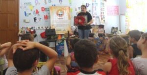 RODA DE LEITURA E CONTAÇÃO DE HISTÓRIAS PARTICIPA DE FEIRA DO LIVRO EM SARANDI-RS