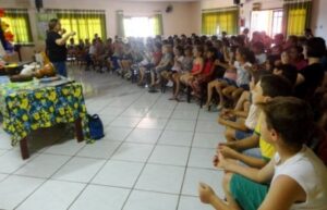 RODA DE LEITURA E CONTAÇÃO DE HISTÓRIAS PARTICIPA DE FEIRA DO LIVRO EM SARANDI-RS