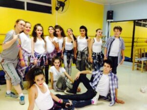 GRUPO DE DANÇA VOZES DO CORPO PARTICIPA DE FESTIVAL EM CONCÓRDIA-SC