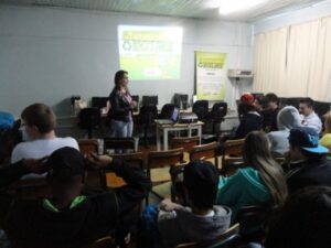 TURMINHA DA RECICLAGEM-SC DESENVOLVE ATIVIDADES EM DIVERSAS ESCOLAS
