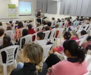 CADA DIA A NATUREZA PRODUZ O SUFICIENTE PARA NOSSA CARÊNCIA...