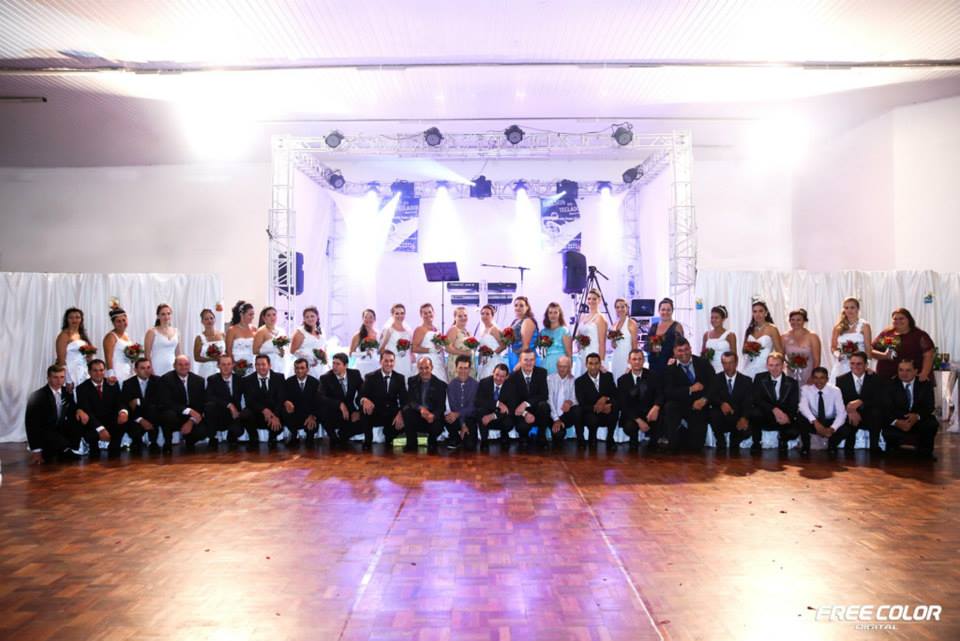 EMOÇÃO NO CASAMENTO COOPERADO EM MARAVILHA