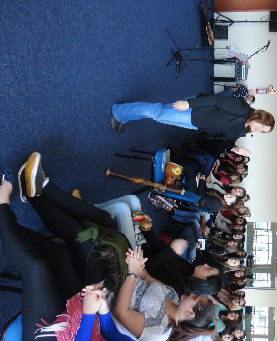 Programa Roda de Leitura e Contação de História participam de formação pedagógica