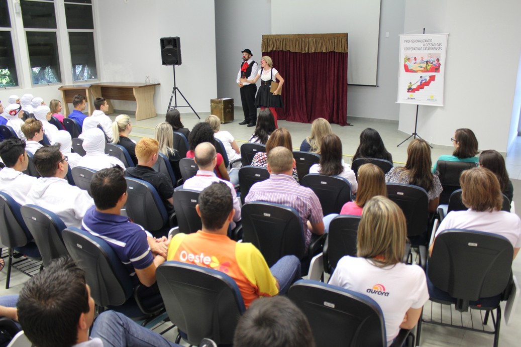 Amigo Energia inicia circuito de palestras para empregados