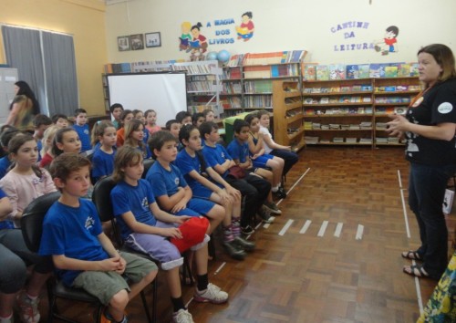 HÁ UM VERDADEIRO TESOURO DE HISTÓRIAS QUE ABRE AS PORTAS DO IMAGINÁRIO...