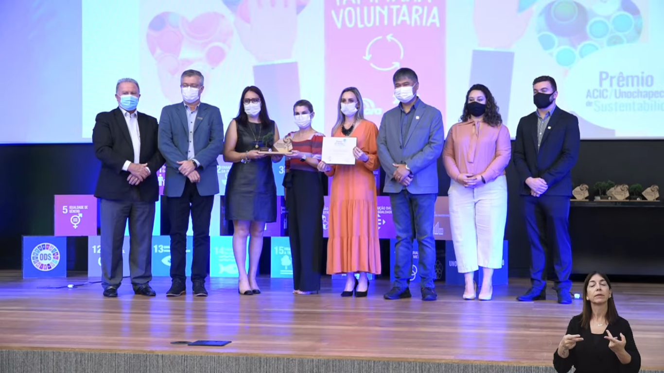 Aurora Alimentos recebe Prêmio de Sustentabilidade com o projeto Tampinha Voluntária