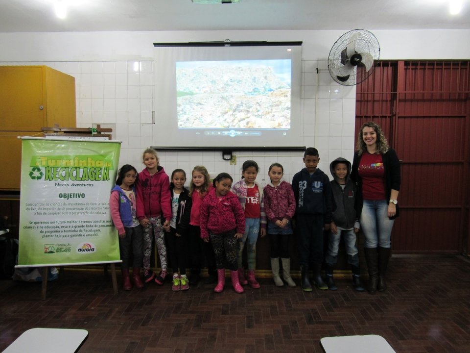 Sensibilização ambiental com a Turminha da Reciclagem