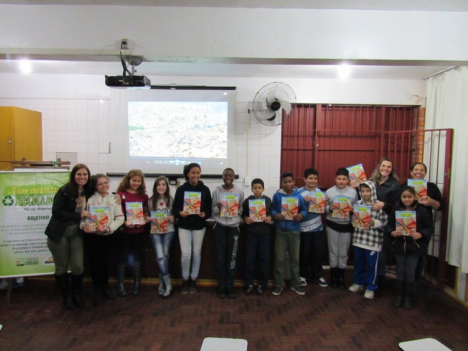 Sensibilização ambiental com a Turminha da Reciclagem