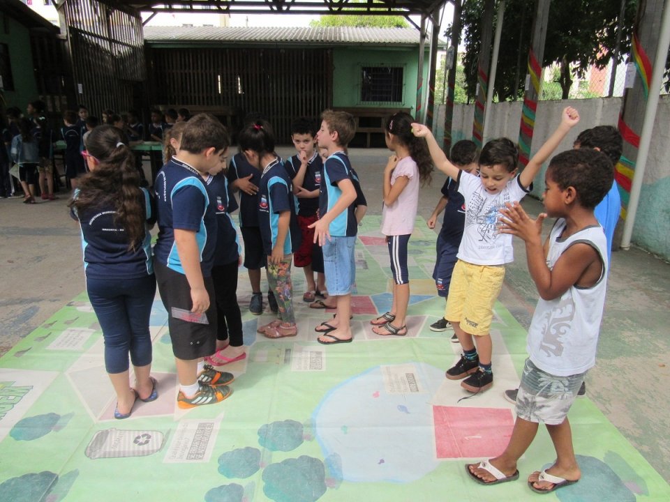 Sensibilização ambiental com a Turminha da Reciclagem