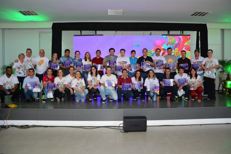 Destaques Show 2017: Fundação Aury Luiz Bodanese e Aurora Alimentos premiam ações voluntárias