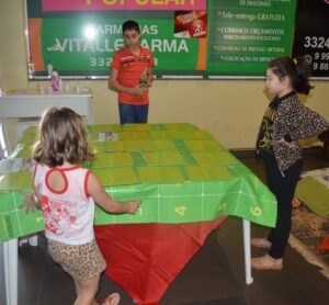 Roda de Leitura e A Turminha da Reciclagem na Cooperalfa em Chapecó (SC)