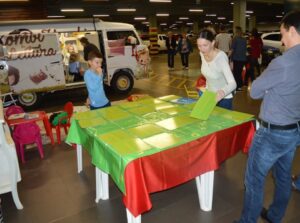 Roda de Leitura e A Turminha da Reciclagem na Cooperalfa em Chapecó (SC)