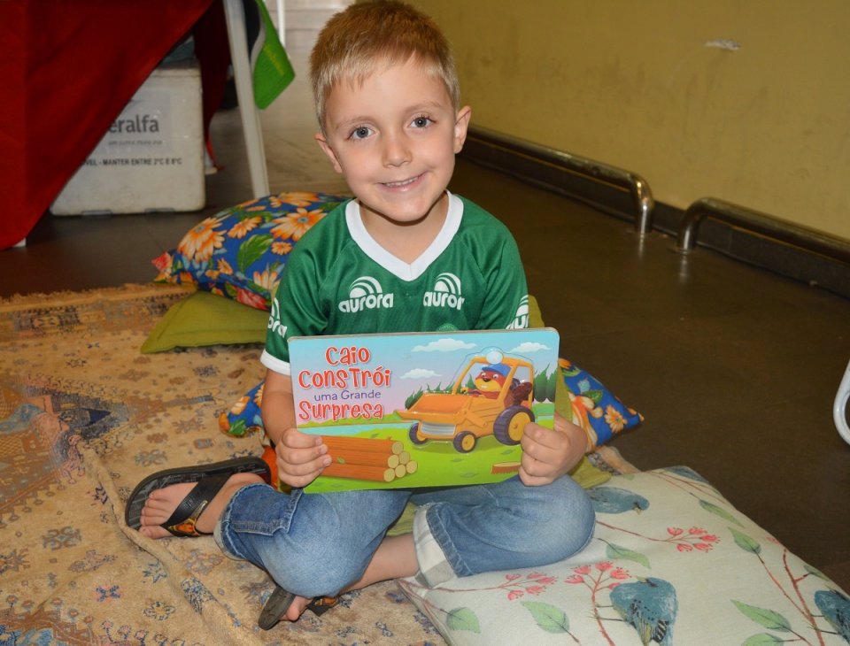 Roda de Leitura e A Turminha da Reciclagem na Cooperalfa em Chapecó (SC)