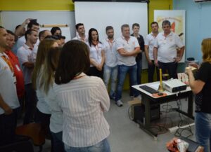 Filial de Vendas da Aurora em Chapecó (SC) recebe o programa Roda de Leitura