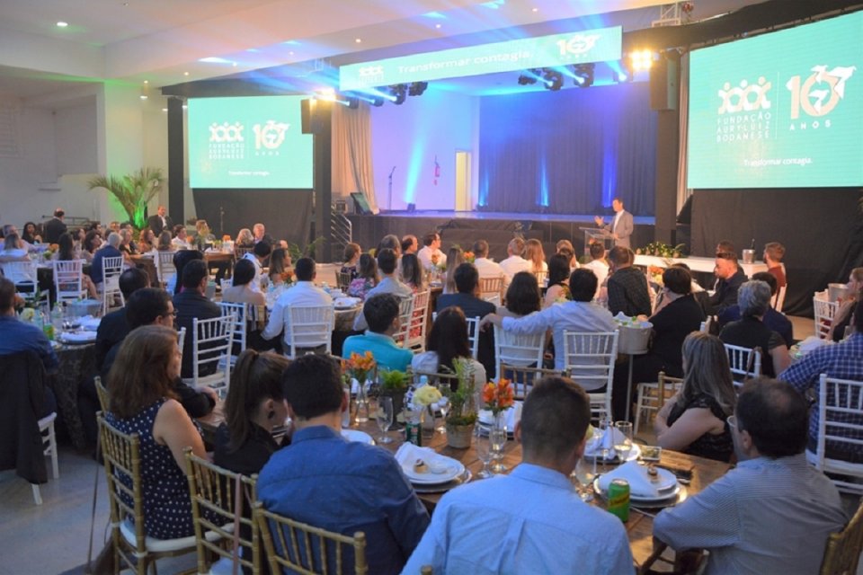 Dez anos valorizando o ser humano: Fundação Aury Luiz Bodanese comemora uma década de histórias