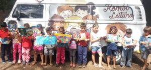 Contação de histórias com o programa Roda de Leitura em Guatambu (SC)