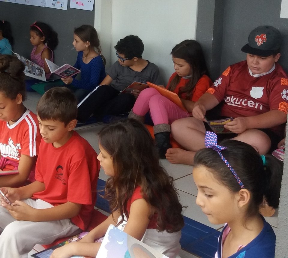 Contação de histórias com o programa Roda de Leitura em Guatambu (SC)